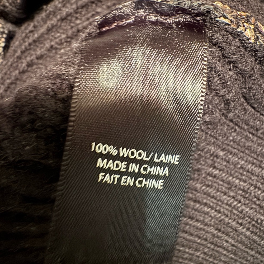 Pink Tartan 100% Wool Black and Bronze Knit Sweater - Picture 9 of 13